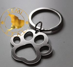 zawieszka psia łapka