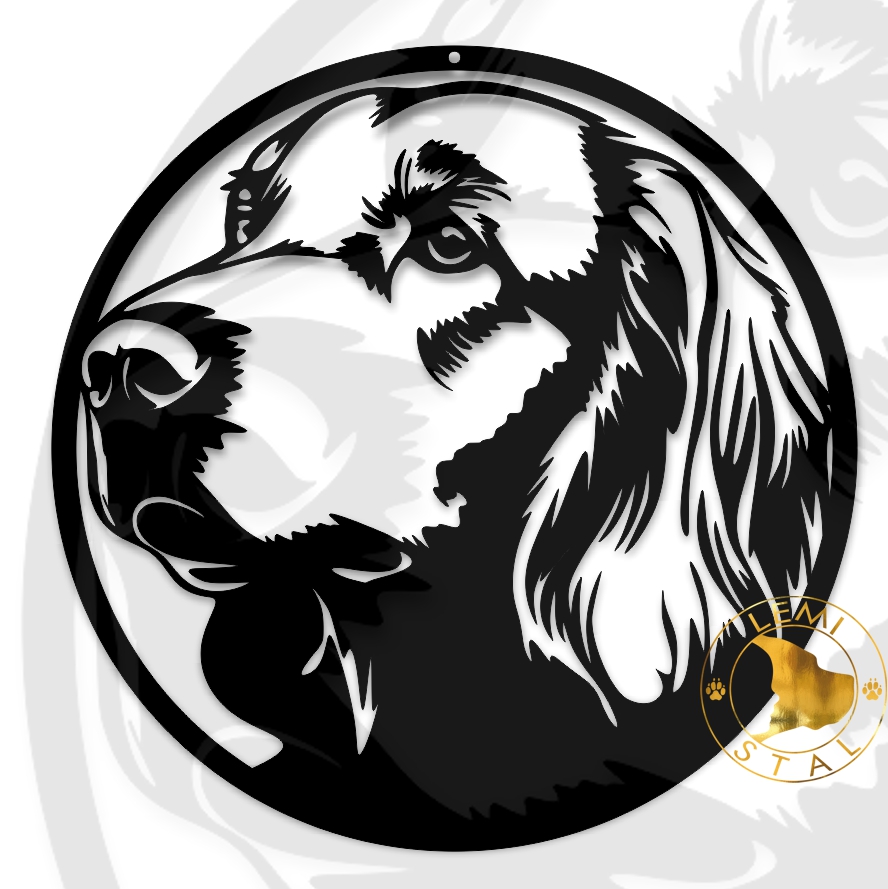 metalowa dekoracja z seterem